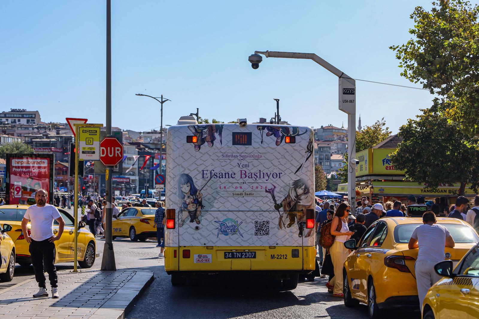 Ragnarok Online Superback bus wrap close-up 2