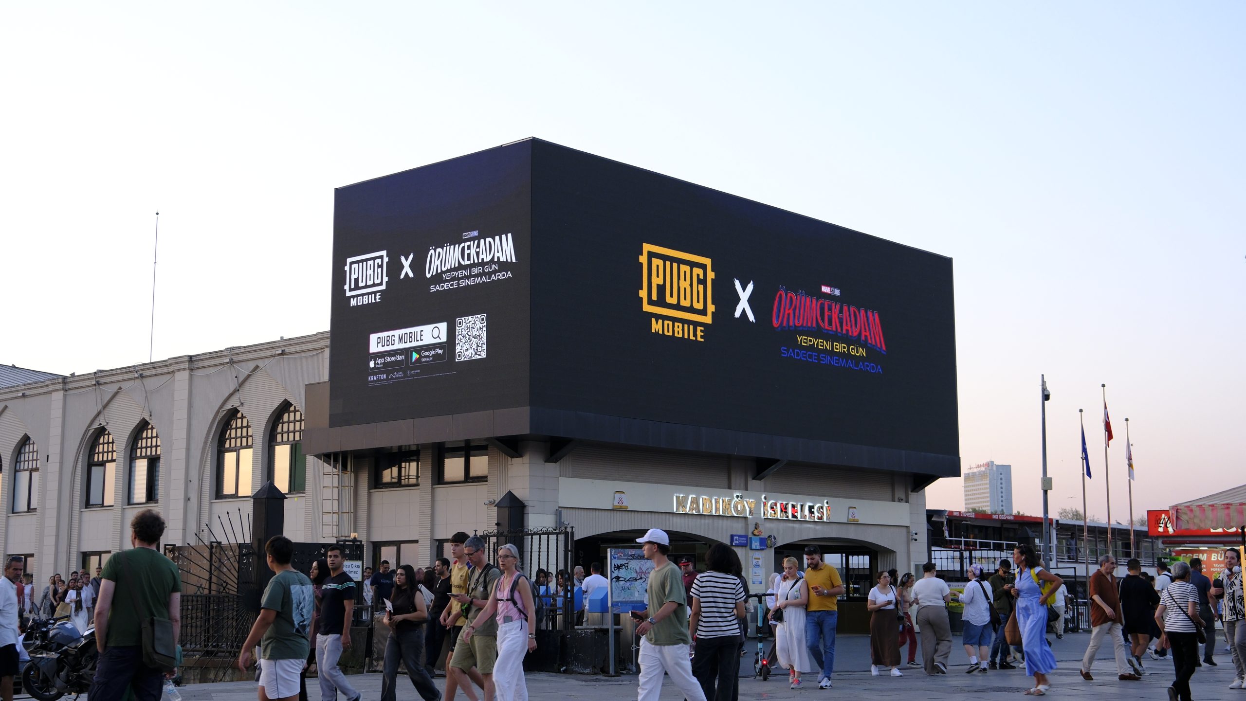 PUBG Mobile campaign at Kadıköy pier